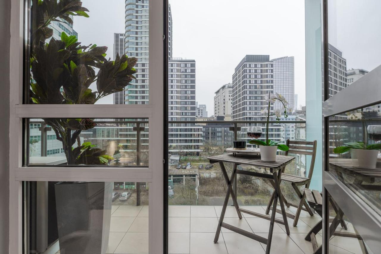 Luxury Apartments In Platinum Tower Varsovie Extérieur photo