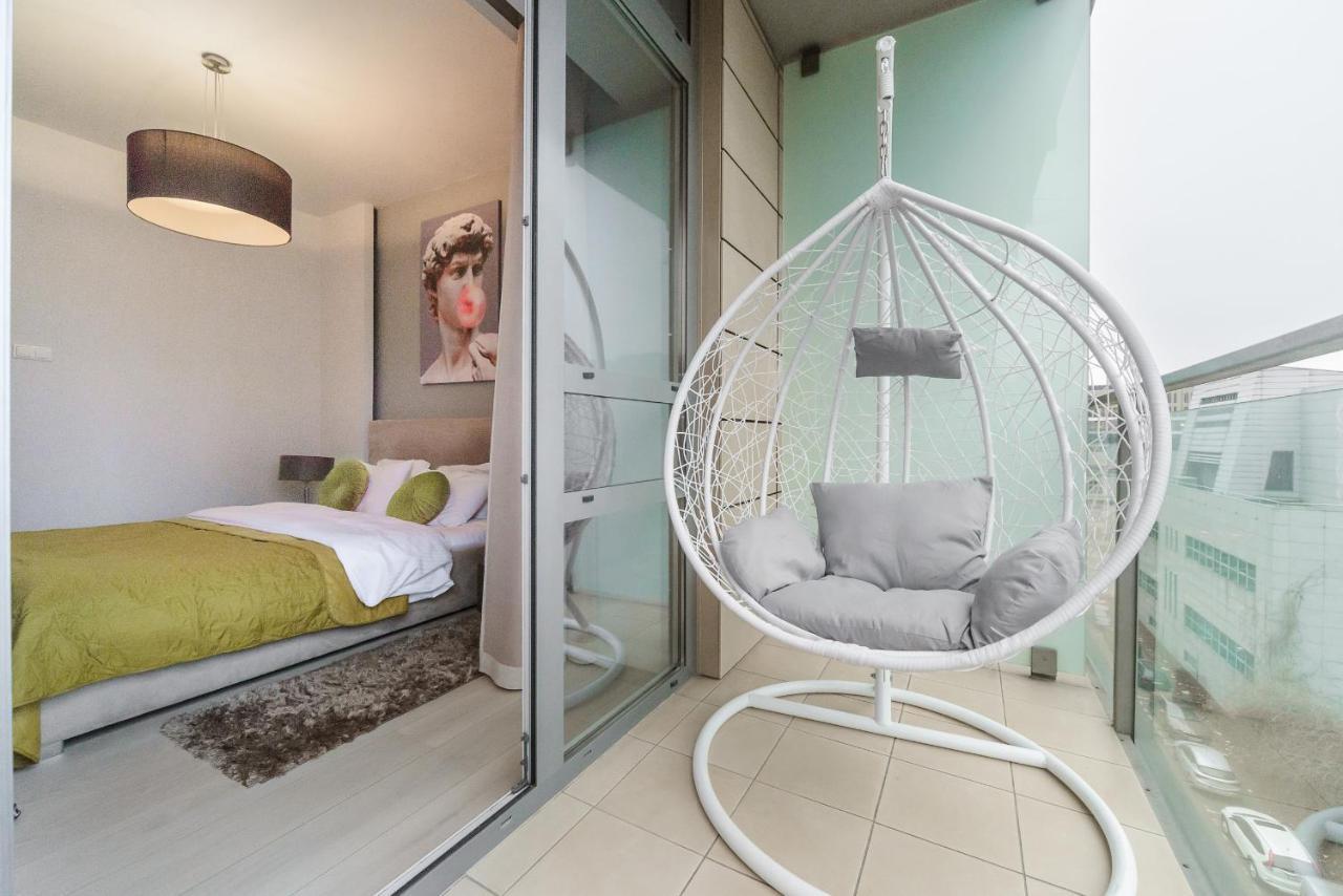 Luxury Apartments In Platinum Tower Varsovie Extérieur photo
