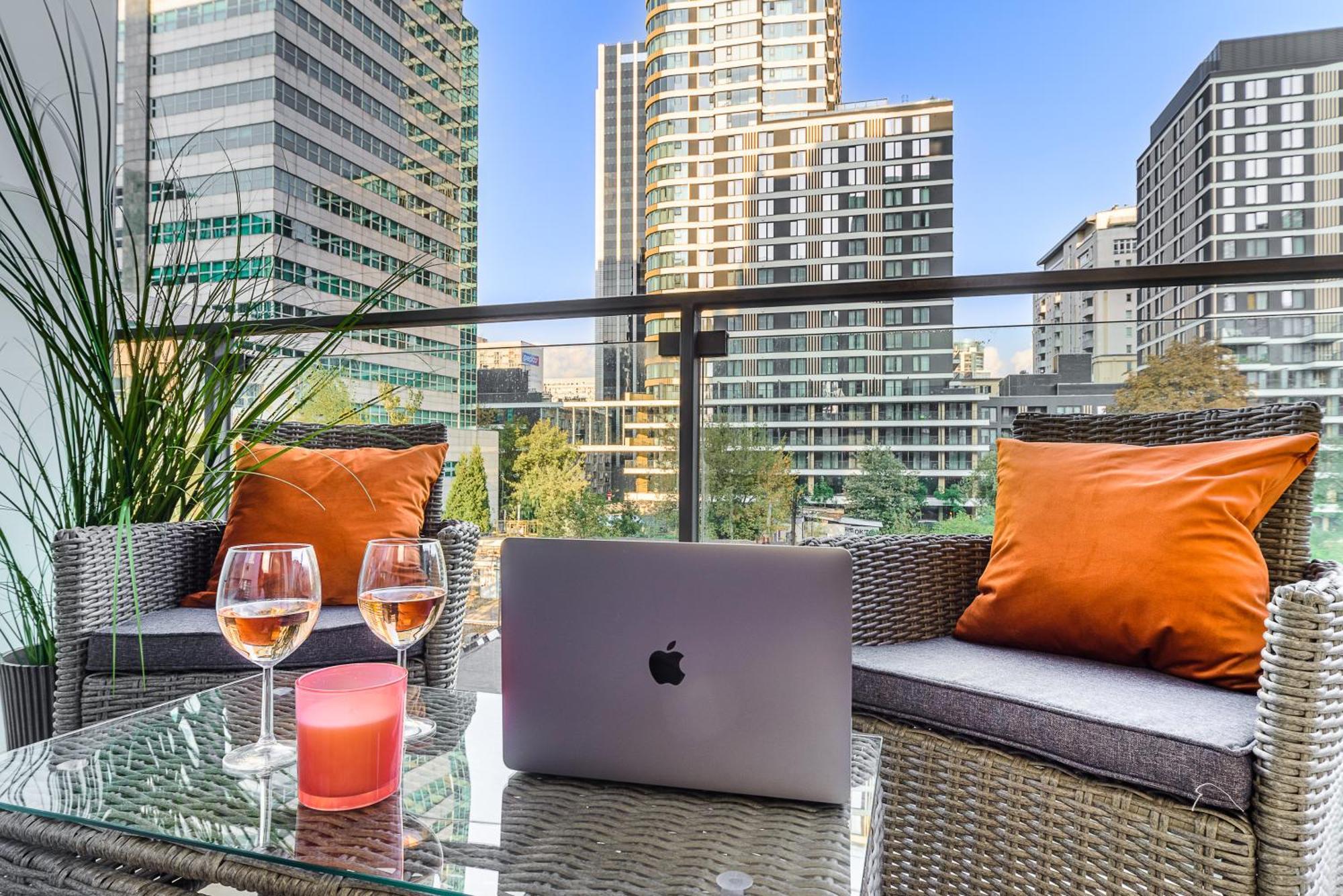 Luxury Apartments In Platinum Tower Varsovie Extérieur photo