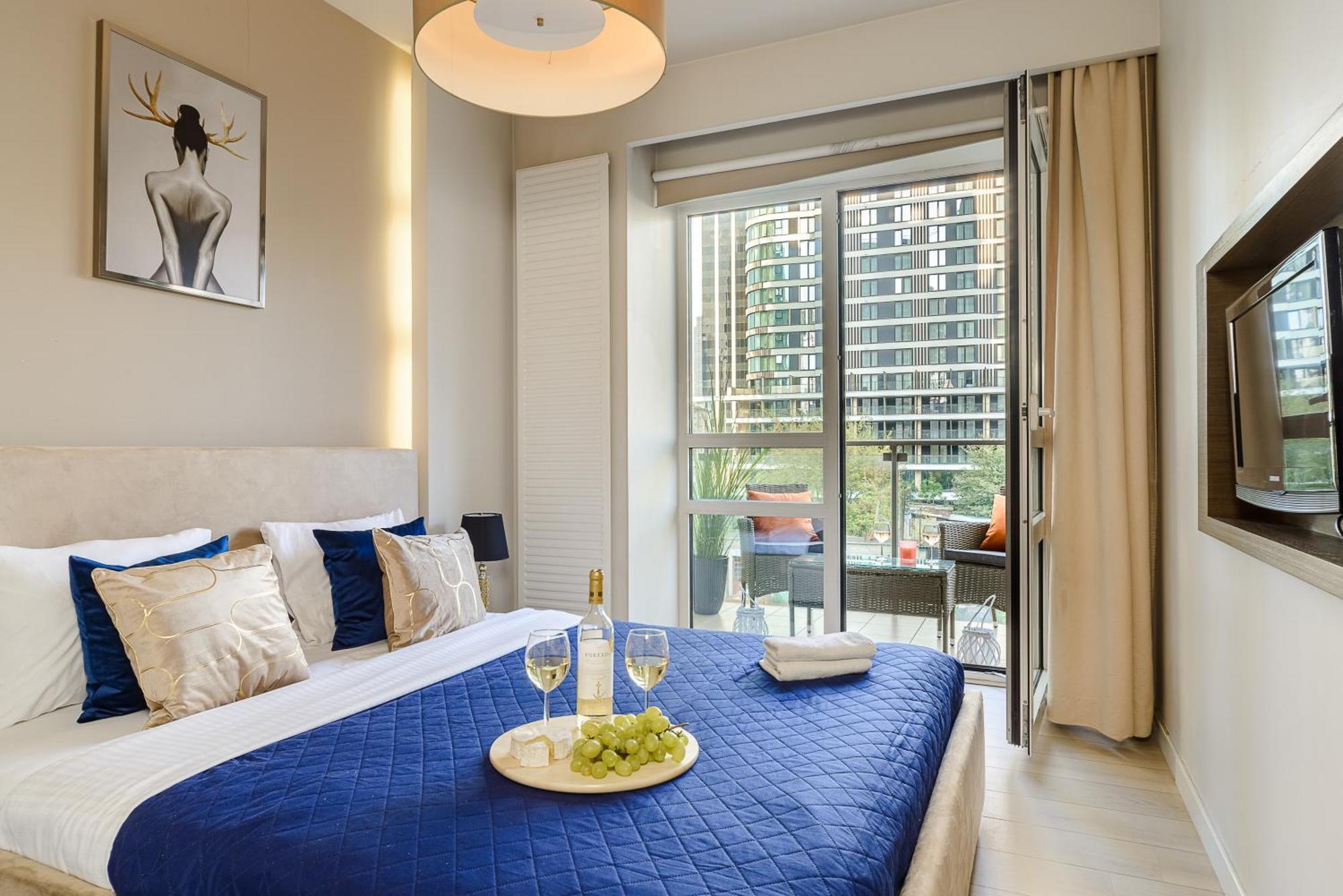 Luxury Apartments In Platinum Tower Varsovie Extérieur photo