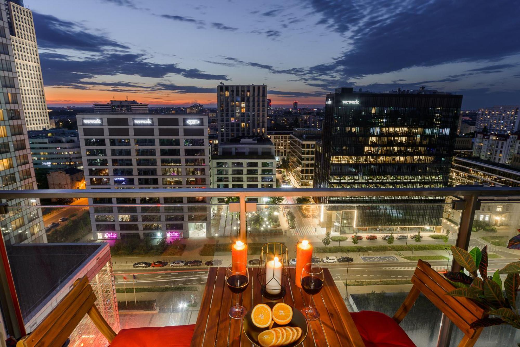 Luxury Apartments In Platinum Tower Varsovie Extérieur photo