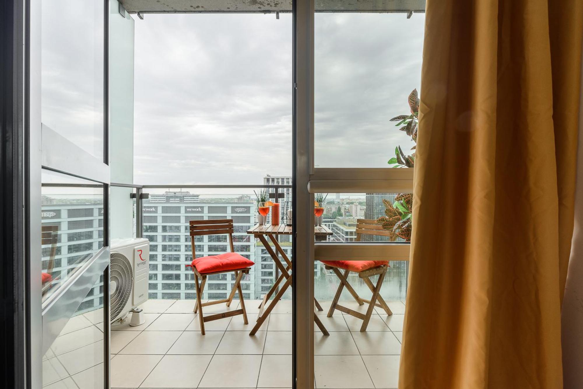 Luxury Apartments In Platinum Tower Varsovie Extérieur photo