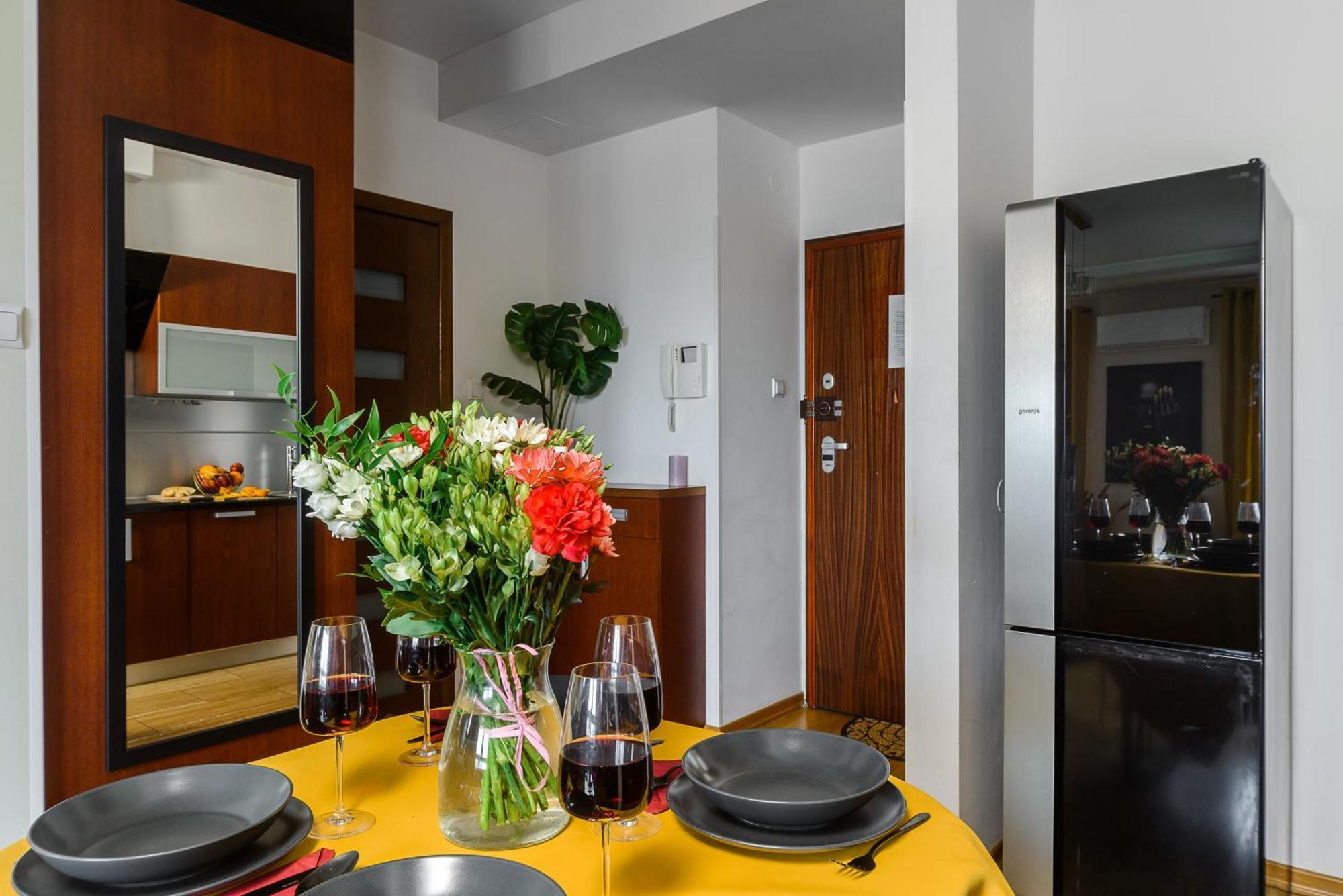 Luxury Apartments In Platinum Tower Varsovie Extérieur photo