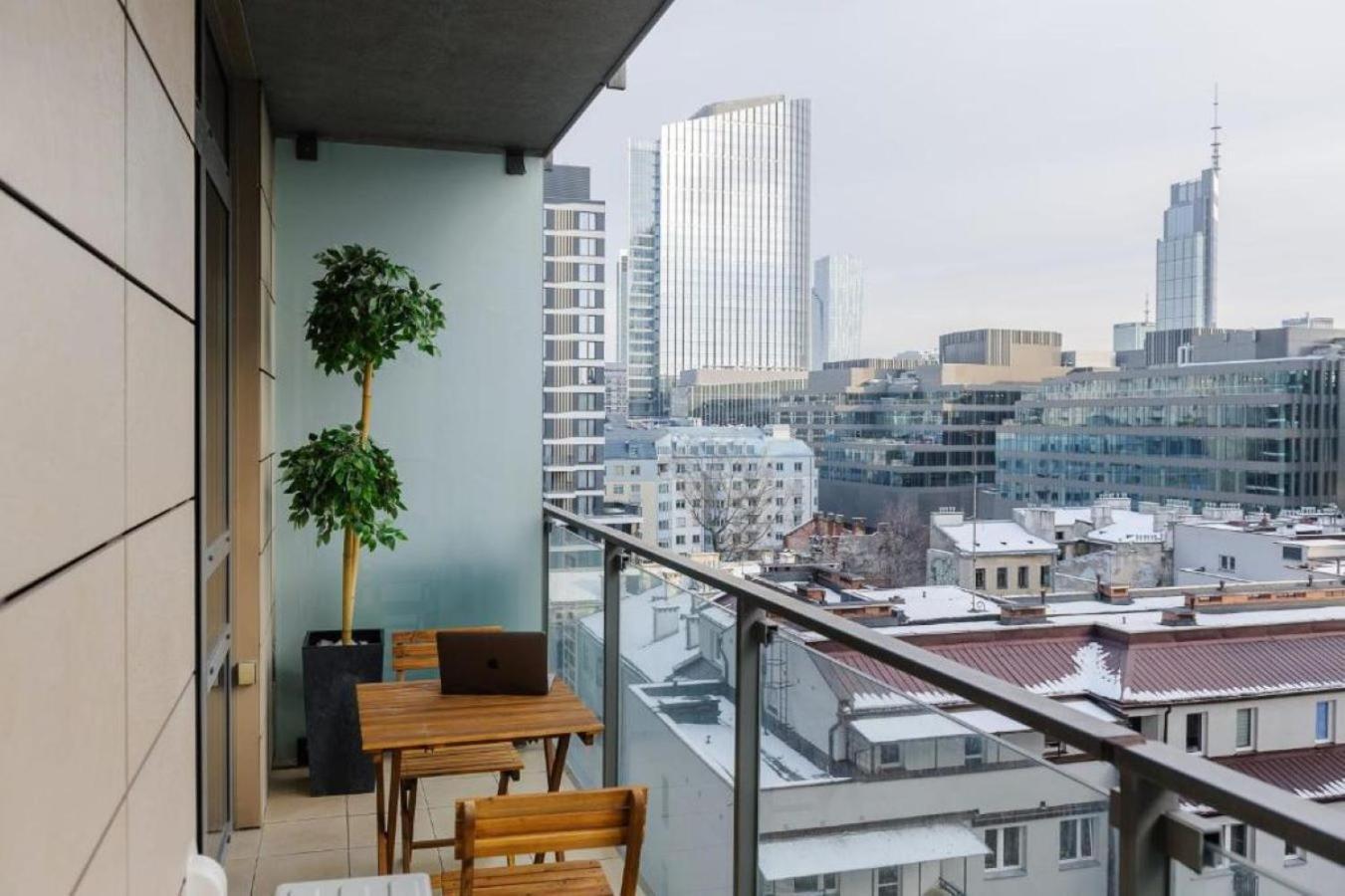 Luxury Apartments In Platinum Tower Varsovie Extérieur photo