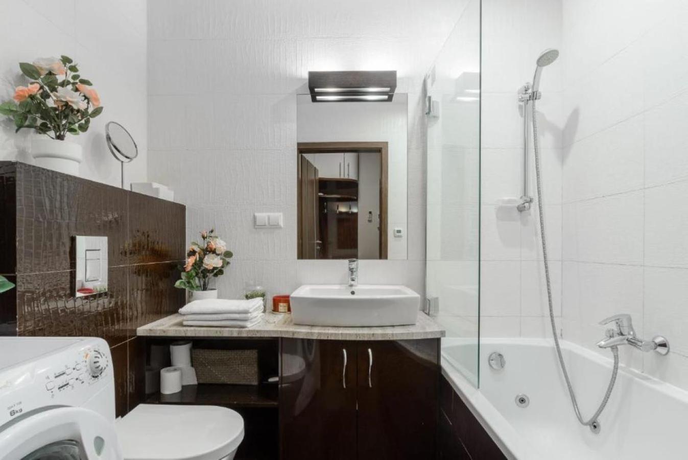 Luxury Apartments In Platinum Tower Varsovie Extérieur photo